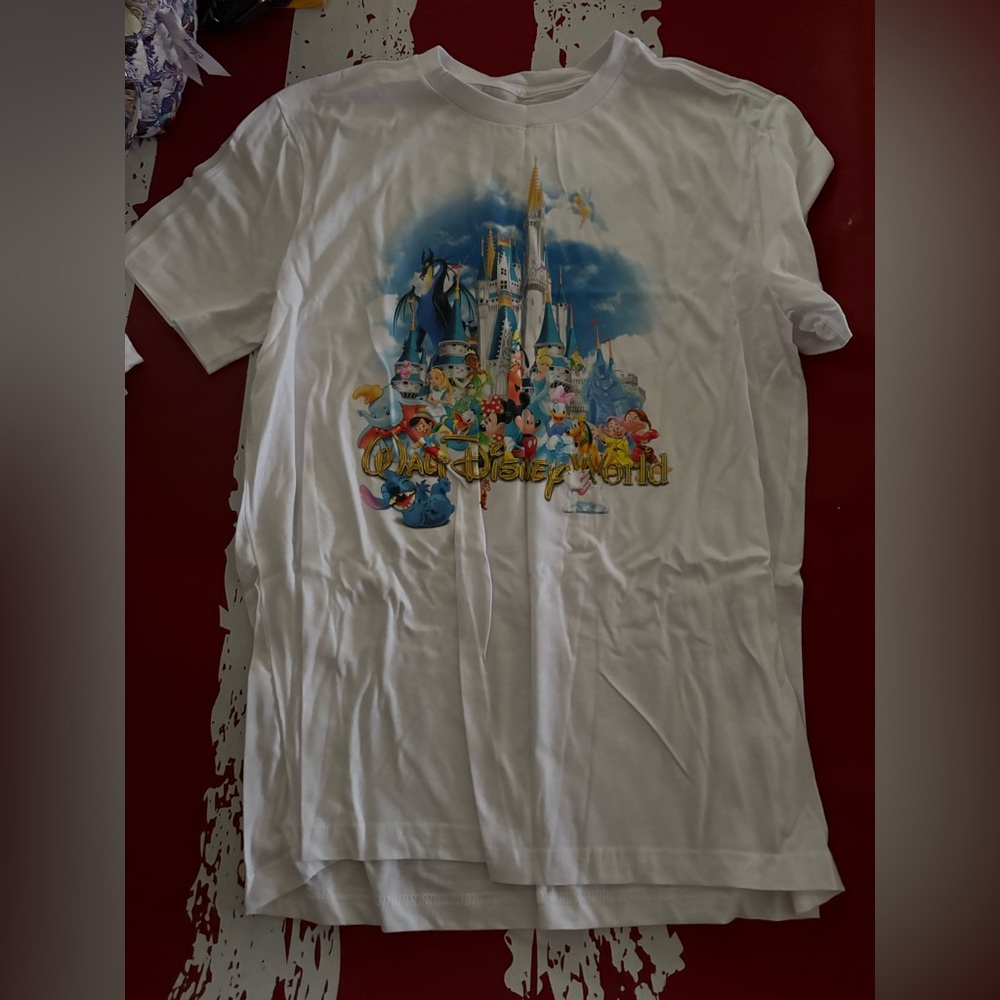 Disney Parks Shirt 2024 Walt Disney World Castle Characters Portrait Medium
